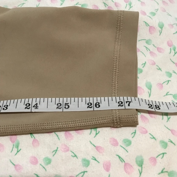 NWT Old Navy Extra High-Waisted PowerSoft Twist-Front Leggings XL Savanna Grass - Picture 5 of 16